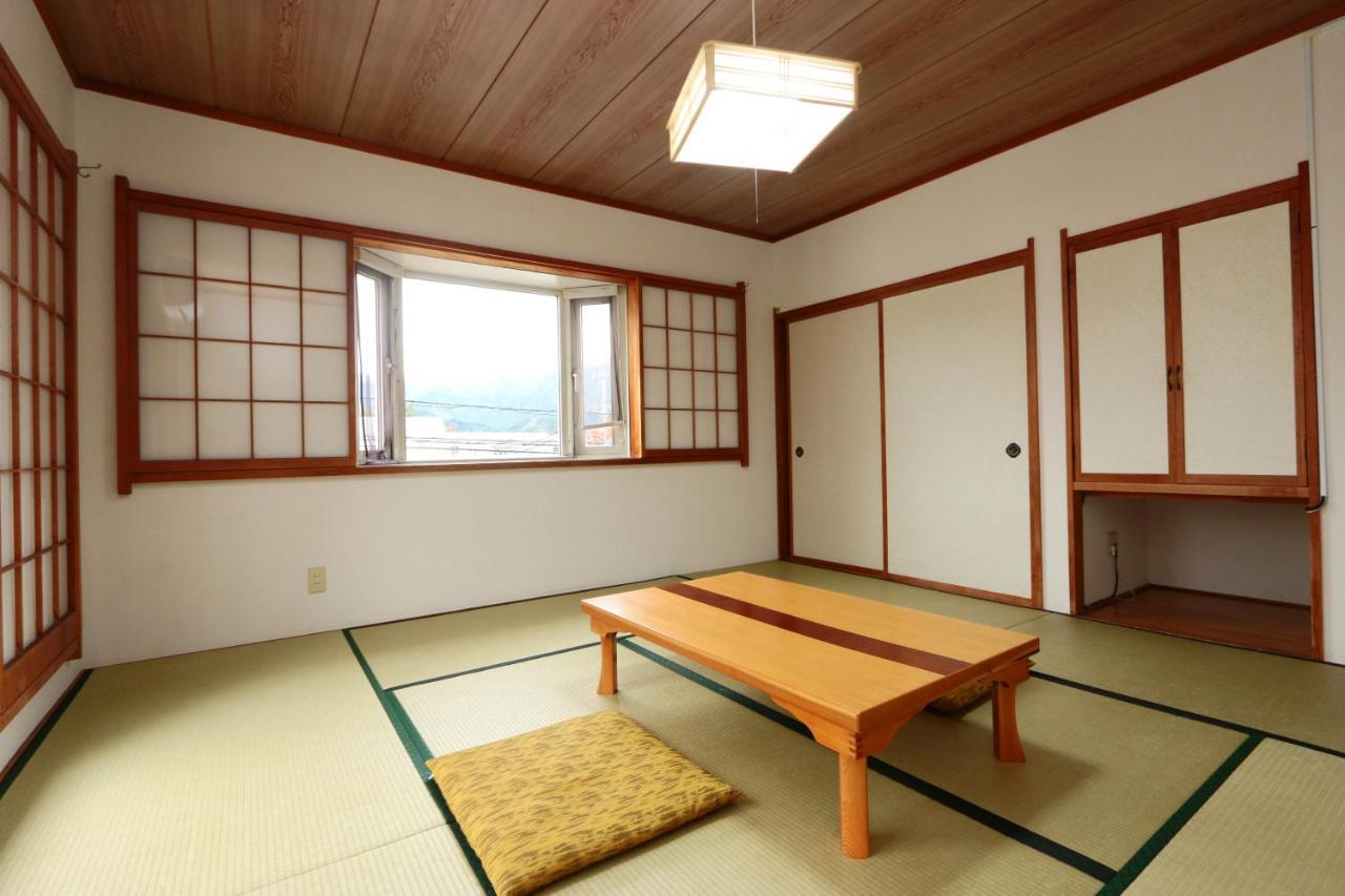 Resort Inn Sakanoshita Fujikawaguchiko Buitenkant foto