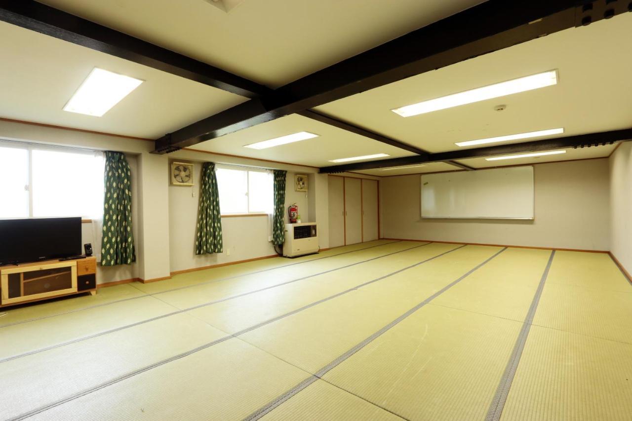 Resort Inn Sakanoshita Fujikawaguchiko Buitenkant foto