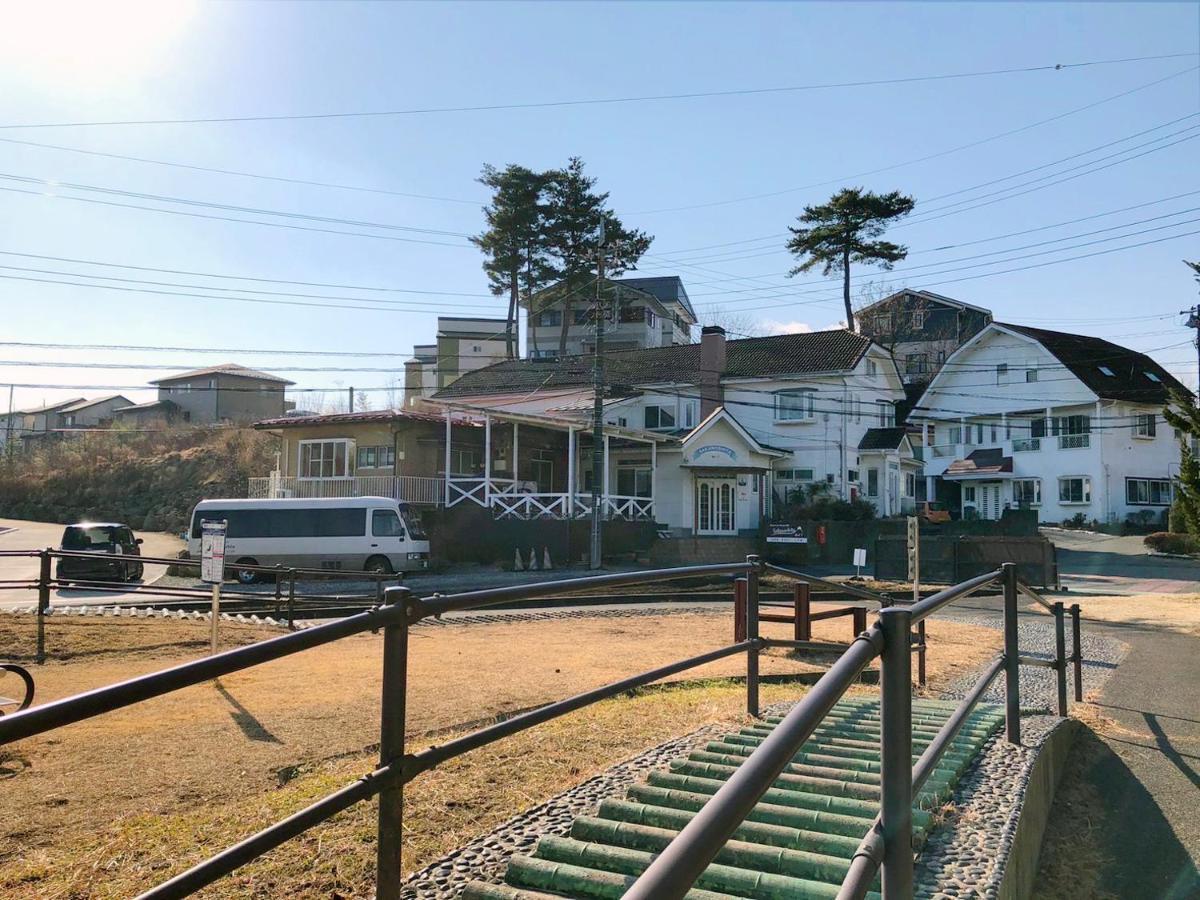 Resort Inn Sakanoshita Fujikawaguchiko Buitenkant foto